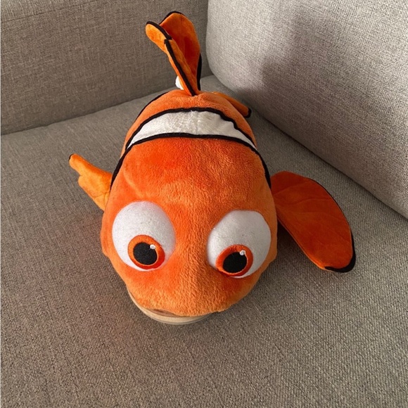 Disney Store Finding Nemo Stuffed Animal Plush Toy✨ - Picture 2 of 7